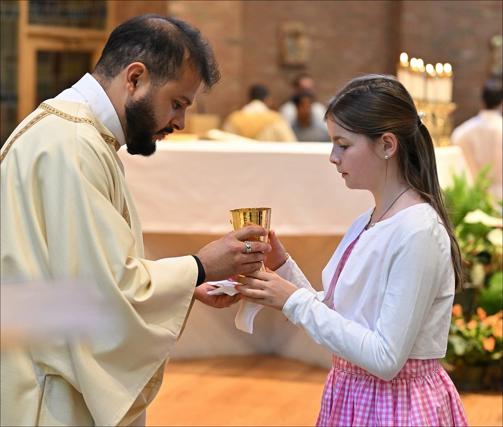 Fr. Sabastian Munoz Chavarria's 1st Mass